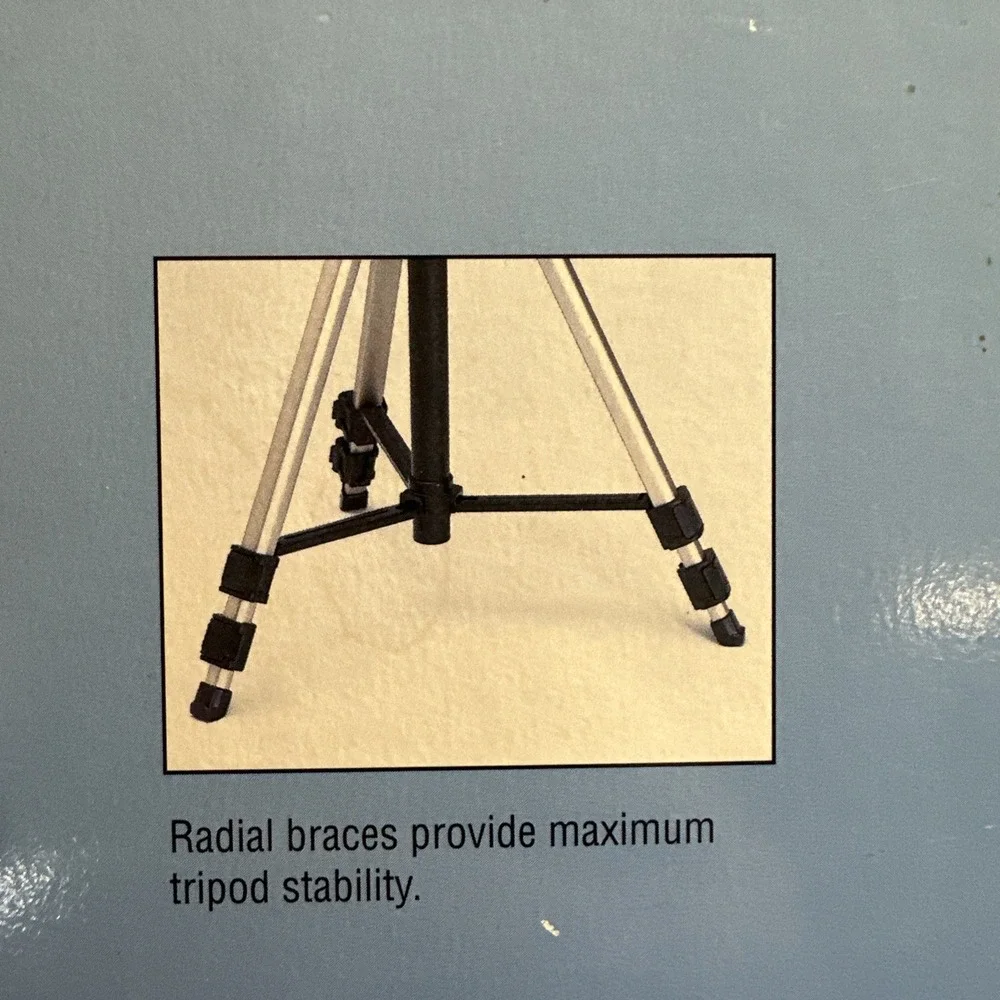 Velbon S-4000 Deluxe Tripod w/1/4